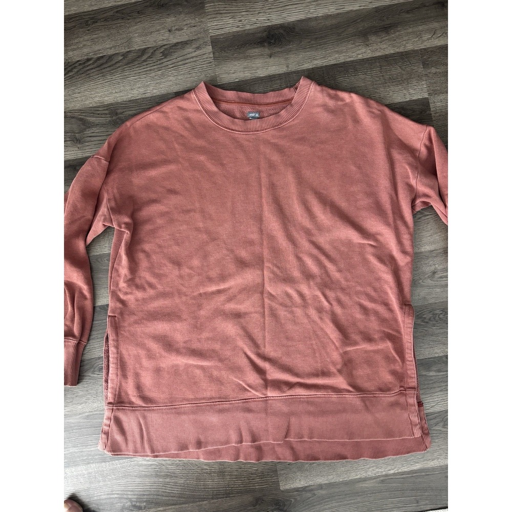 Women's Aerie sweater‎ Small Stain. Size Medium.